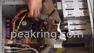 Computer Tech Unplugs RAM - Peakring Footage