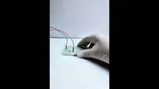 Breadboard Basics in 60 Seconds! #Electronics #DIY #Shorts
