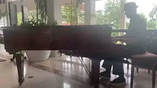 Centara Hotel Hua Hin world class pianist Danny