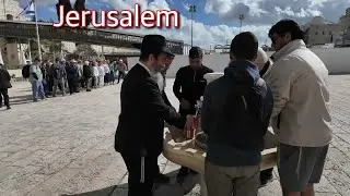 Jerusalem from the Western Wall to the Jaffa Gate via Mount Zion