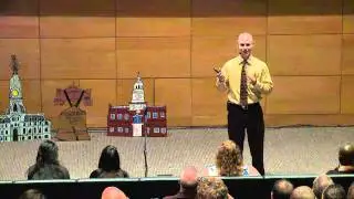 Всегда носи́те тёмный костюм | Адам Грант | TEDxPhiladelphiaED