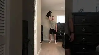 Backpack shoulder workout‼️ #calisthenics #homeworkout