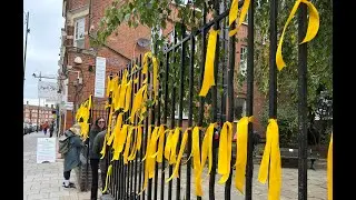 Woman criticised for cutting down Muswell Hill yellow ribbons