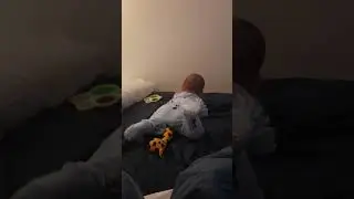 baby crawling #crawlingbaby #babydance #canadian #newyork #montreal #babyplaying