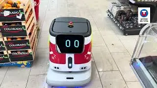 Робот-уборщик в магазине. До чего дошел прогресс!