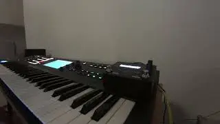 Neunaber Illumine on Piano