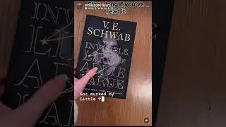 Sing along if you&rsquo;ve read it!!! #bookbites #books #reading #singit #singing #booktok