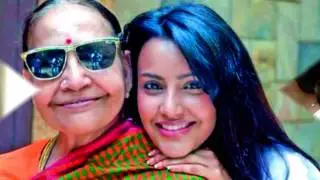 Actress Priya Anand Personal Pics with Family & Friends