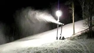 Perfect North Makes snow