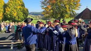 12. 10. 2025 Musikkapelle Merazhofen Großer Gott wir loben Dich, am Grab des Allgäuer Segenspfarrer