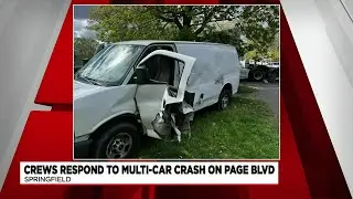 Springfield crews respond to a 2-vehicle crash on Page Boulevard