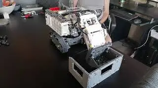 Lego 42100 Liebherr shovel