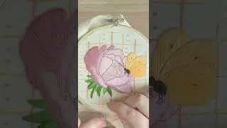 French knots up close - embroidery mini tutorial