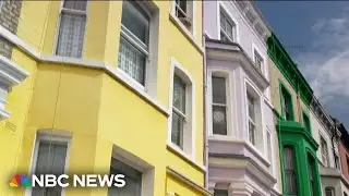 Residents of London's iconic Notting Hill grow tired of tourists&nbsp;