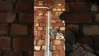 Fibre mesh fixing over electricity pipes before plaster. Most important thing before plaster.👷🏼&zwj;♂️