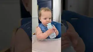 ✨Mom Hack✨ Teaching your baby to use a straw cup! #momhacks #blw #baby #momlife #babymusthave