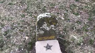 Daniel Boone&rsquo;s grave and memorial