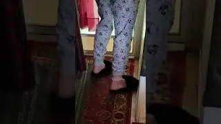 candid female crush food 4