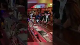 Man steals tips from a bartender streamer #shorts #twitch