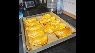 how I use my food processor to make crispy meatpie