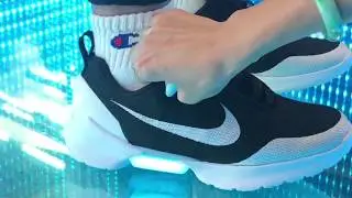 THE SELF-LACING NIKE HYPERADAPT 1.0
