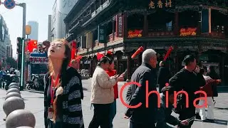 Walking in Chinese city on a sunny day，3D audio recording