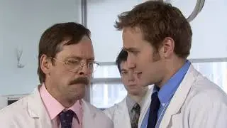 Green Wing (2004) Full Episode S02E01 - Episode 1
