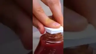 Opening ketchup bottle the right way! 👌🏻