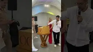 Реакция гостьи на трэш бокс