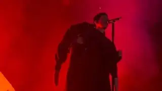 MILO J - BAJO DE LA PIEL (en vivo Sevilla) 