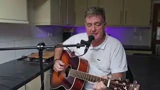 Sweet child of mine / Guns and roses acoustic cover. 