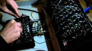MFB Microzwerg Half-Modular Analog Synthesizer vs MFB Urzwerg Analog Sequencer