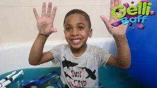 GELLI BAFF CHALLENGE BATH FUN FOR KIDS  with a GIANT BALLOON and SUPRISE TOYS CARS BATMAN STAR WARS