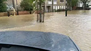 08 10 2019 Flood Queens Drive