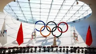 Winter sports turn popular in China's southernmost province