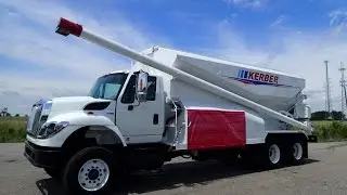 International Bulk Feed Truck For Sale