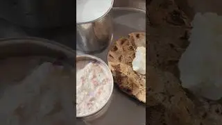 gajar ka raita aur bajra roti = best combo 👌🏻👌🏻🫶🏻#food #hariyanvisong #newharyanvisong #foodrecipes