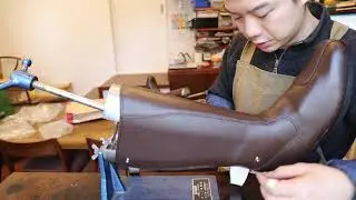 【ブーツの幅伸ばし】バイク用のロングブーツがキツイので履きやすくする方法を解説します