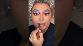 RAINBOW WINGED CUT CREASE🌈 #rainboweyeshadow #rainboweyemakeup #wingedcutcrease #colorfuleyeshadow