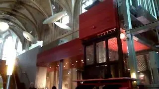 Walking: Hotel in de kerk in Maastricht - Отель в церкви, Маастрихт