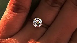 1 carat G-VVS2 GIA Certified Four Prong Solitaire Ring from Bangkok, Thailand