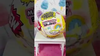 Let&rsquo;s make a Miniverse Make it Mini Birthday Capsule - Pineapple Drinks #mini #miniverse #miniature