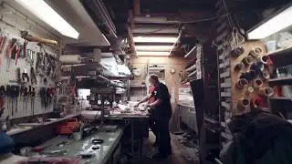 | Plastic Soup Surfer expeditie #02 | Building the Plastic Soup Surfer board from wasted PET bottles