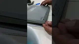 Lenovo IdeaPad 3 slim backcover open