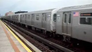 R160A-2 Q train bypassing Broadway on the Astoria Line.