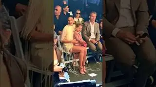 Gal Gadot gives kisses to her daughter at Hollywood Walk of Fame ❤️ #galgadot