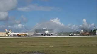 RETIREMENT FLIGHT! Cayman Airways Boeing 737-300 VP-CKY LAST DEPARTURE & FLY BY
