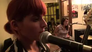 LAS TÍMIDAS- Botellón en la cocina (At Tete´s 9-9-12)