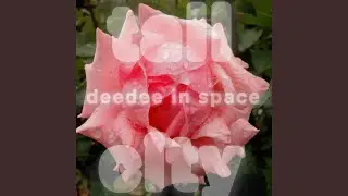 DeeDee in Space