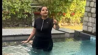 Swimming pool in our hotel room | vlog 59